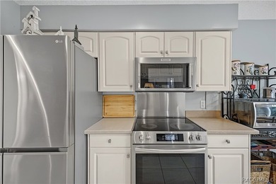 You'll love this beautifully maintained, furnished, 2-bedroom - photo 17