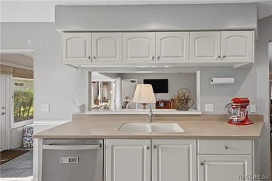 You'll love this beautifully maintained, furnished, 2-bedroom - photo 19