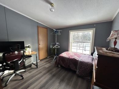 Very well maintained 3-bedroom, 2-bath home set on 5 private - photo 22