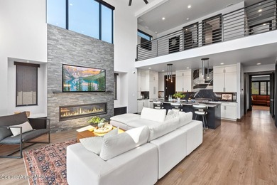 Luxury living at an extraordinary value! Enjoy stunning river - photo 5