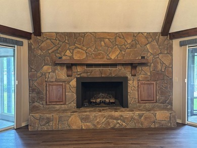 Stunning brick home on Point A Lake. A must-see Waterfront - photo 26