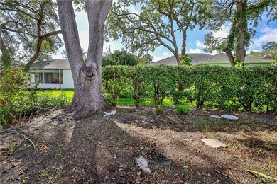 You'll love this beautifully maintained, furnished, 2-bedroom - photo 40