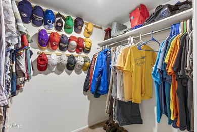 Great San Franciscan model tucked away in a quiet cul-de-sac on