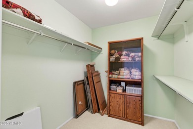 Great San Franciscan model tucked away in a quiet cul-de-sac on