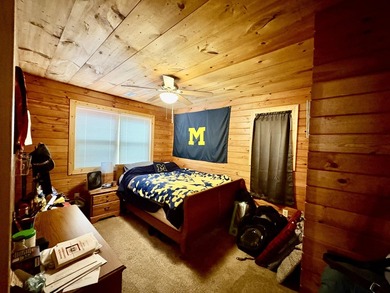 Looking For peace & quit. This Cabin, like home, is situated at - photo 28