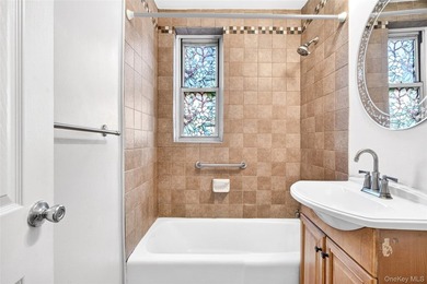 This sunny Jr. 4 corner unit is a gem in the beautifully - photo 30