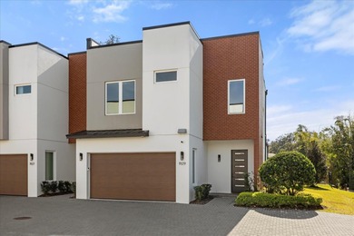 Lake Spier Townhome/Townhouse For Sale in Winter Park Florida