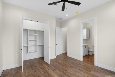 Welcome to refined living in the highly sought-after Arlington - photo 22
