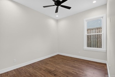 Welcome to refined living in the highly sought-after Arlington - photo 25
