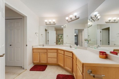 Priced below assessed value! Welcome to this well-maintained - photo 33