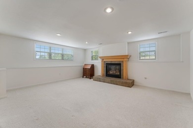 Priced below assessed value! Welcome to this well-maintained - photo 35