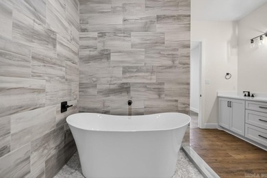 Welcome to refined living in the highly sought-after Arlington - photo 39