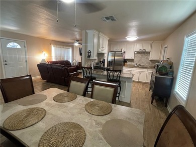 Welcome to this Charming and Cozy home that has been well loved - photo 9
