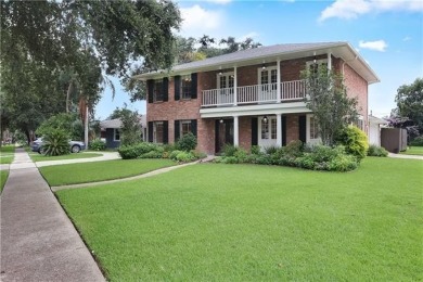 Lake Home For Sale in Metairie, Louisiana