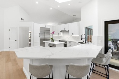 This is the Meadow Wood stunner you have been waiting for! - photo 11