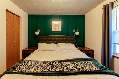 Welcome home to 1702 N Southgate! Move right in to this very - photo 13