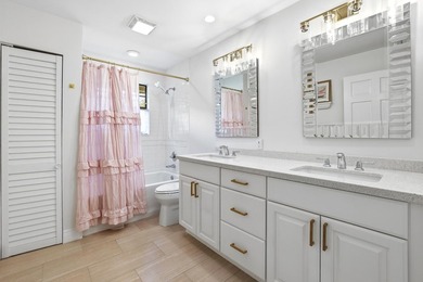 This is the Meadow Wood stunner you have been waiting for! - photo 21