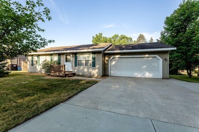 Welcome home to 1702 N Southgate! Move right in to this very - photo 35