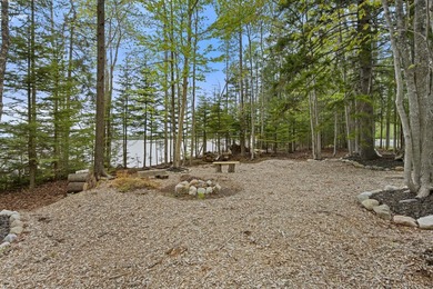 Welcome to a beautiful waterfront setting on Back Bay, ideal for - photo 5