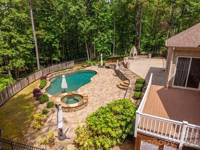 Welcome to 6627 Harbor Oaks Drive- a refined blend of luxury and - photo 38