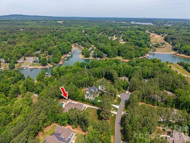 Welcome to 6627 Harbor Oaks Drive- a refined blend of luxury and - photo 44