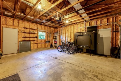 Welcome home to 1702 N Southgate! Move right in to this very - photo 44