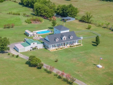 (private lake, pond, creek) Home For Sale in Wills Point Texas