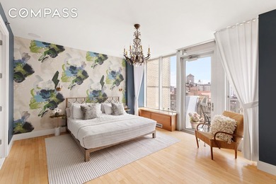 This unique, sun-drenched, triplex penthouse home has 4 bedrooms - photo 11