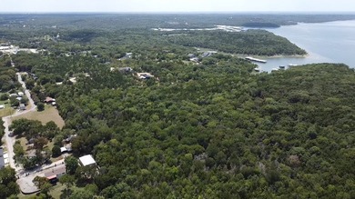 Discover the perfect blend of privacy, nature, and lake living - photo 14