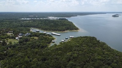Discover the perfect blend of privacy, nature, and lake living - photo 16