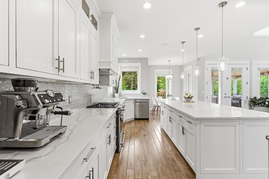 Welcome to an extraordinary luxurious retreat nestled in the - photo 18