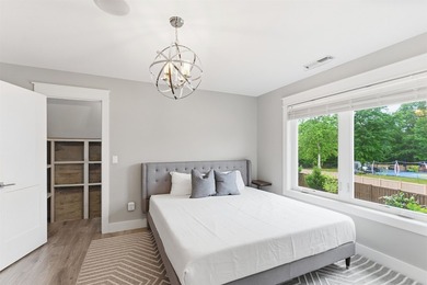 Welcome to an extraordinary luxurious retreat nestled in the - photo 33