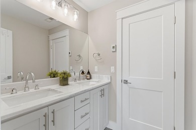 Welcome to an extraordinary luxurious retreat nestled in the - photo 35