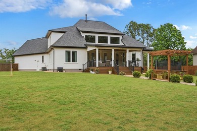 Welcome to an extraordinary luxurious retreat nestled in the - photo 43