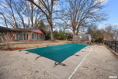 Beautiful mid-century Ranch home on Peoria's iconic Detweiller