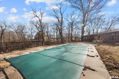 Beautiful mid-century Ranch home on Peoria's iconic Detweiller