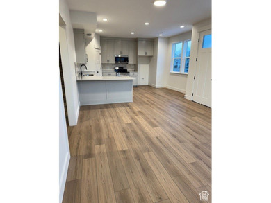 Utah Lake Townhome/Townhouse For Sale in Springville Utah