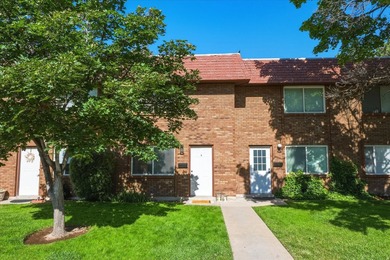 Open House: Saturday, July 18, 11:00 a.m. to 2:00 p.m. Charming - photo 1