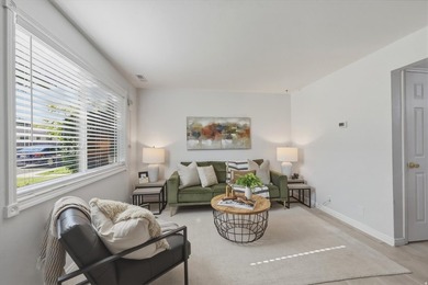 Open House: Saturday, July 18, 11:00 a.m. to 2:00 p.m. Charming - photo 4