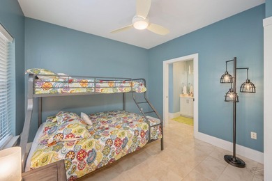 Located in the gated community of Maravilla & tucked away in a - photo 15