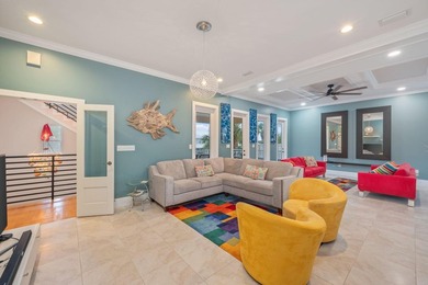 Located in the gated community of Maravilla & tucked away in a - photo 20