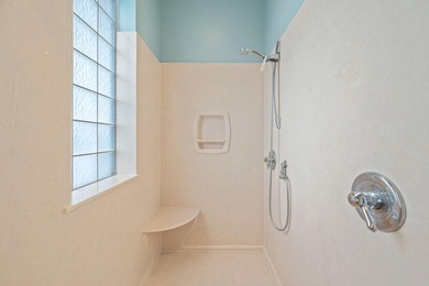 Located in the gated community of Maravilla & tucked away in a - photo 35