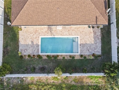 Cape Coral Area Townhome/Townhouse For Sale in Cape Coral Florida