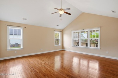 Welcome to your new home in Boiling Spring Lakes! This charming - photo 7