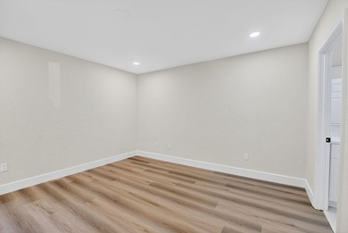Welcome to 6647 Boca Hermosa Lane! Just renovated and move-in - photo 12