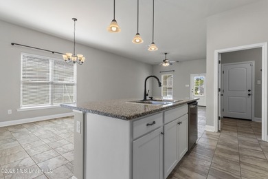 Don't miss this beautifully maintained home in the Savoy Place - photo 13