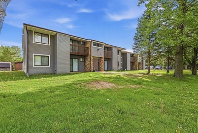 Exceptional investment opportunity! This 16-unit apartment - photo 14