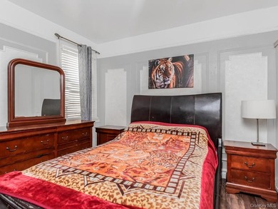 Great opportunity to own a multi-family home in the Bronx! - photo 9