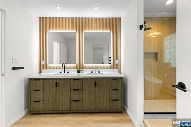EXPERIENCE REFIND LUXURY & RESORT-LIKE LIVING IN FULLY - photo 25