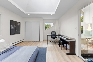 EXPERIENCE REFIND LUXURY & RESORT-LIKE LIVING IN FULLY - photo 27